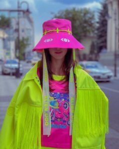 Farout Fashion
